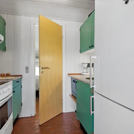 2 Bedroom Cozy In Prázdninový dům